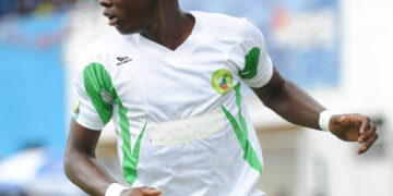 Ambroise Oyongo Bitolo à Lille
