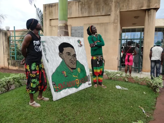 Lions Indompatbles: Eto&rsquo;o veut encore grever