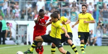 Zoua et Hambourg trop légers pour Dortmund