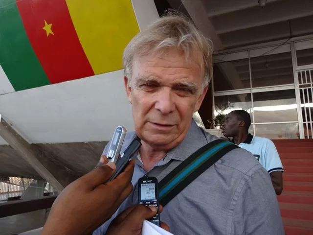 Lions indomptables : Finke nargue t-il les joueurs locaux ?