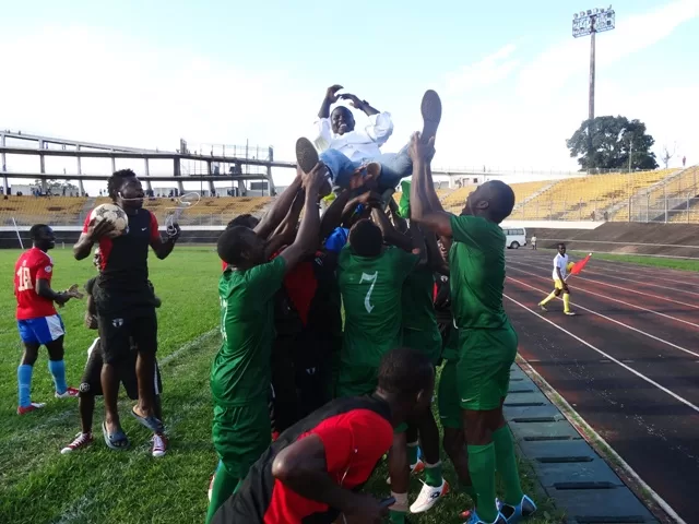 Centre: As Etoa-Meki champion