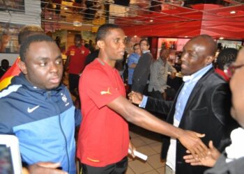 Vidéo: Effectif au complet avec l&rsquo;arrivée de Samuel Eto&rsquo;o fils