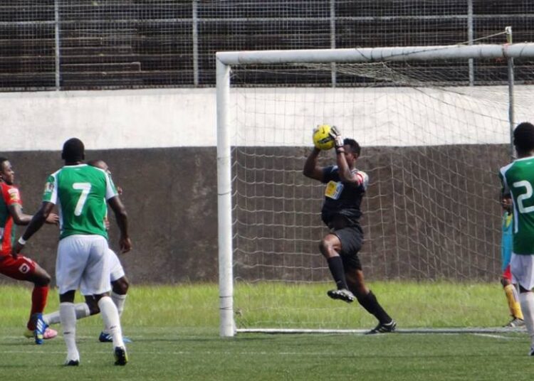 Elite One: Union fait la force