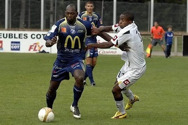 Valéry Nyaba, victime d’un malaise sur un terrain de foot, est décédé
