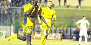 Algerie: Ebosse propulse la JSK à la tête de la Ligue 1 (vidéo)