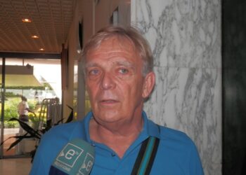 Volker Finke : « on va se préparer pour se qualifier »