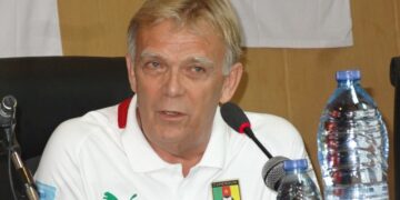 Volker Finke : « Élaborer le jeu de façon stratégique »