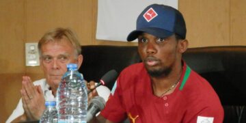 Lions Indomptables : Eto&rsquo;o, Finke… Finke, Eto&rsquo;o
