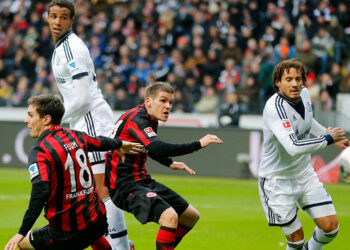 Bundesliga: Joel Matip buteur à Francfort (Vidéo)