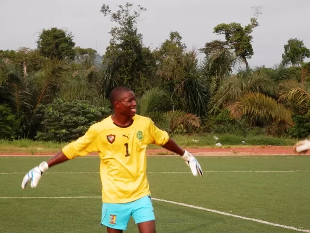 Portrait: Petit à petit, Abogo fait son nid