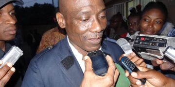 J.A. Bell : « Malheureusement, nous sommes prisonniers d’hier »