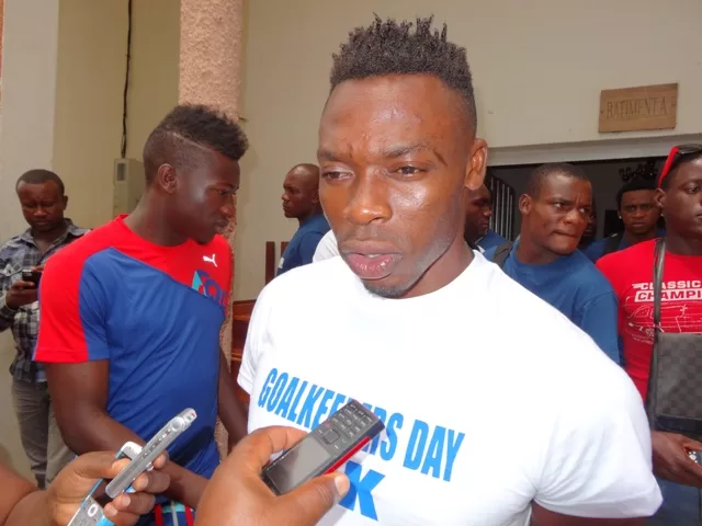 Transfert: Carlos Kameni vers la Premier League ?