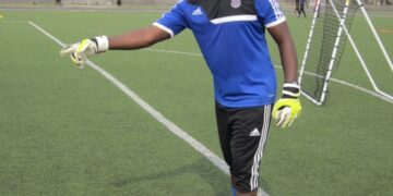Etienne Foppi forme les gardiens