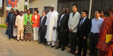 Un accord pour construire les stades de Yaoundé et Douala