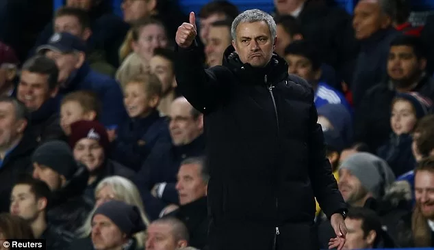 Mourinho : « Eto’o, plus technique » … que Torres