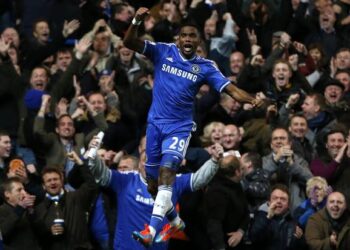 Mourinho pense que Eto&rsquo;o peut rester à Chelsea