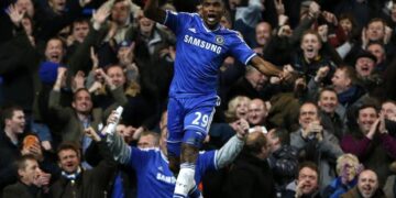 Mourinho pense que Eto&rsquo;o peut rester à Chelsea