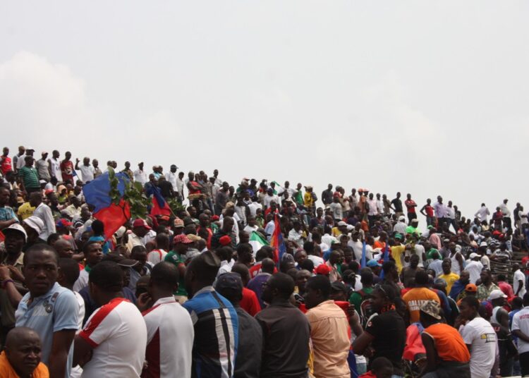 Invasion Bamboutos au Stade de la Réunification
