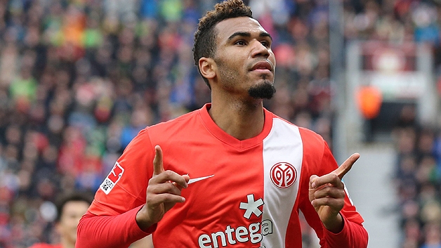 Choupo marque et fait chuter Leverkusen