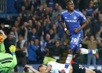 Chelsea: Samuel Eto&rsquo;o marque et imite un vieillard