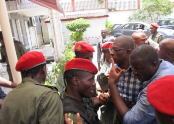 Douala, le grand cafouillage…