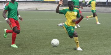L1 : Union enchaine, Coton stagne