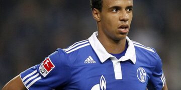 Transfert : Matip sur les tablettes de Naples ?