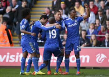 Premier League : Eto’o et Chelsea enchaînent