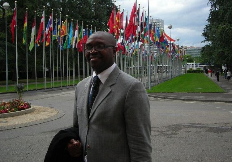 Claude Kana présente la fabuleuse histoire des Lions Indomptables