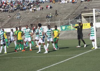Douala : Astres – Coton (0-3) en images