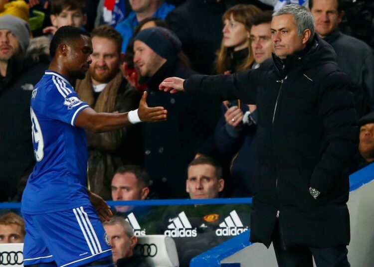 Chelsea: Eto’o tacle le « guignol » Mourinho
