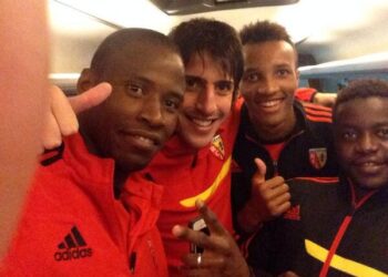 Lens et Salli prennent l&rsquo;ascenceur. Pas Nancy et Moukandjo