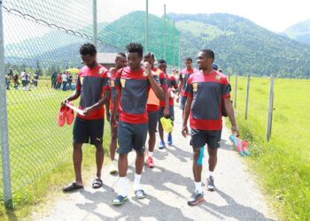 Mbia aux soins, envie et intensité sur la pelouse