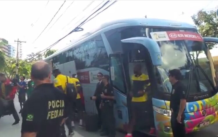 Lions Indomptables: Débarquement à Vitoria