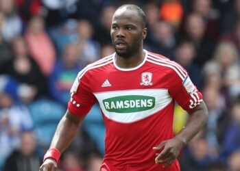 Charlton complete signing of André Bikey-Amougou