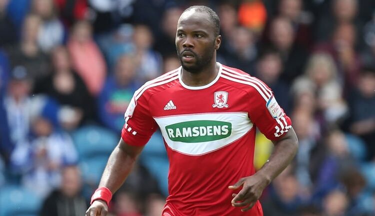 Charlton complete signing of André Bikey-Amougou