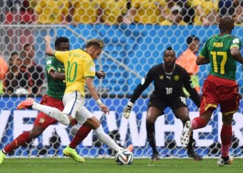 C&rsquo;est aussi ça le foot : Fingon Tralala chambre les Lions