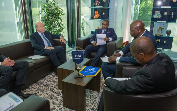 La Fifa soutient Joseph Owona