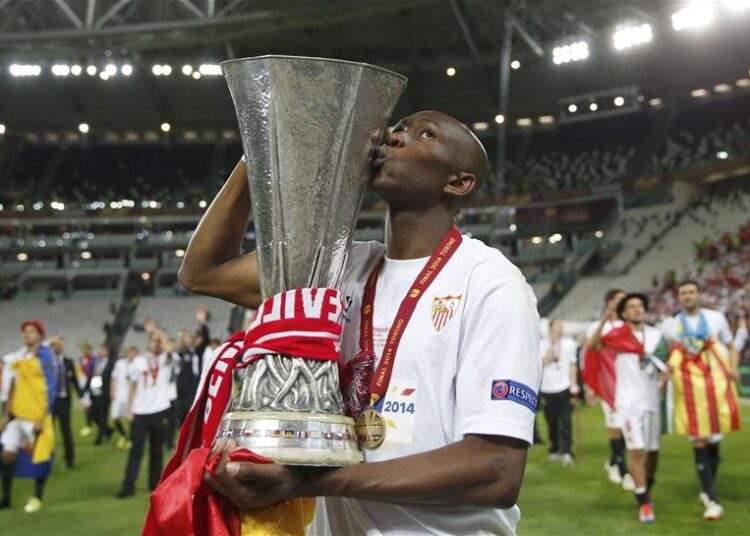 Mercato : Arsenal songerait aussi à recruter Mbia