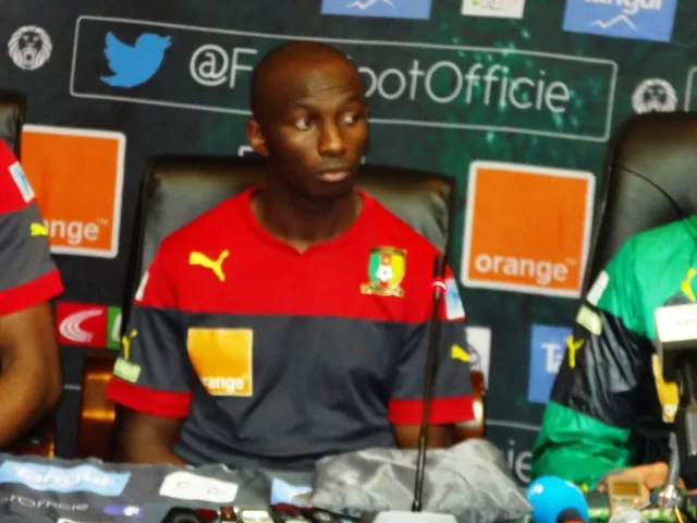 Stéphane Mbia dans la tenue de capitaine