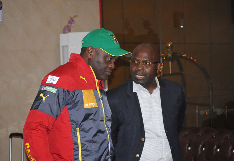 Lions Indomptables: Nouvelle équipe et premier épisode grandguignolesque