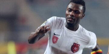 Tunisie : buteur, Franck Kom offre la victoire à l’Etoile du Sahel