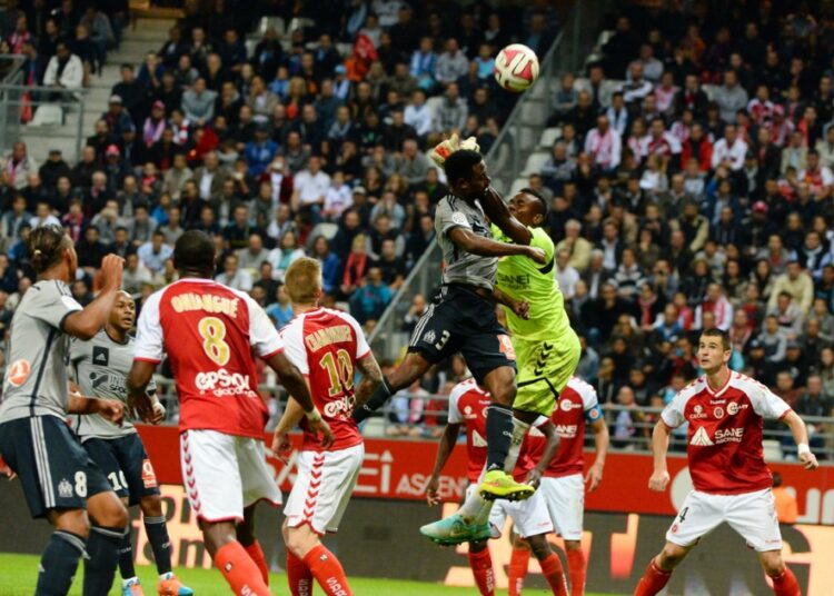 France : Nkoulou mitraille Moukandjo et prend les rênes