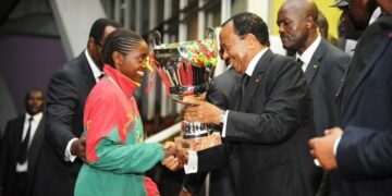 Paul Biya crée une Académie du football
