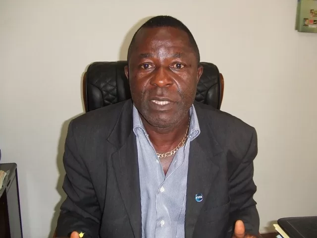 Robert Atah : «Les autres candidats sont légers, je veux Tombi»