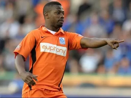 Belgique : Eric Matoukou décisif, enfonce Overtoom