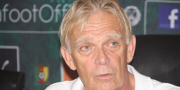 Lions indomptables : Finke prépare l’avenir avec les locaux