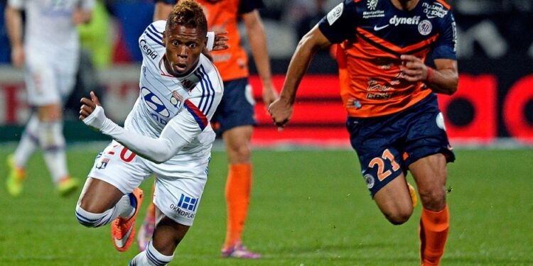 France: Nkoulou marque et Njie passe