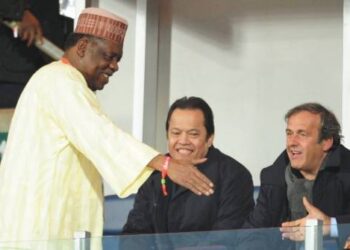 Le torchon brûle entre la CAF et l&rsquo;UEFA : Platini veut des excuses