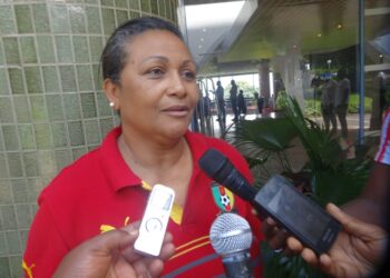 Céline Eko, à propos des primes :  » Libérer ces filles »